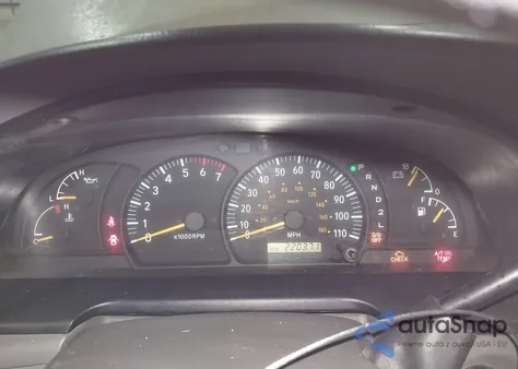 2000 Toyota Tundra Sr5 V8 z USA, uszkodzony, nr VIN 5TBBT4419YS026995